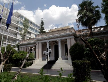 Μαξίμου για ΕΛΣΤΑΤ: Συνεχίζουμε την προσπάθεια για δίκαιη ανάπτυξη